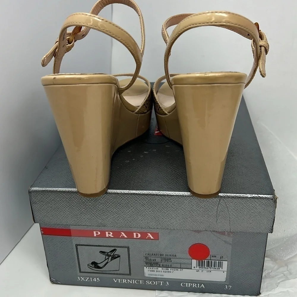 Prada Sz 37 Nude Cream Beige Patent Leather Wedge Sandals w/Original Box